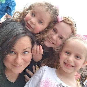 Meet your Posher, Gina